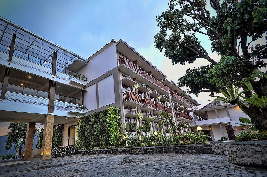 Spencer Green Hotel Batu  Esterno foto