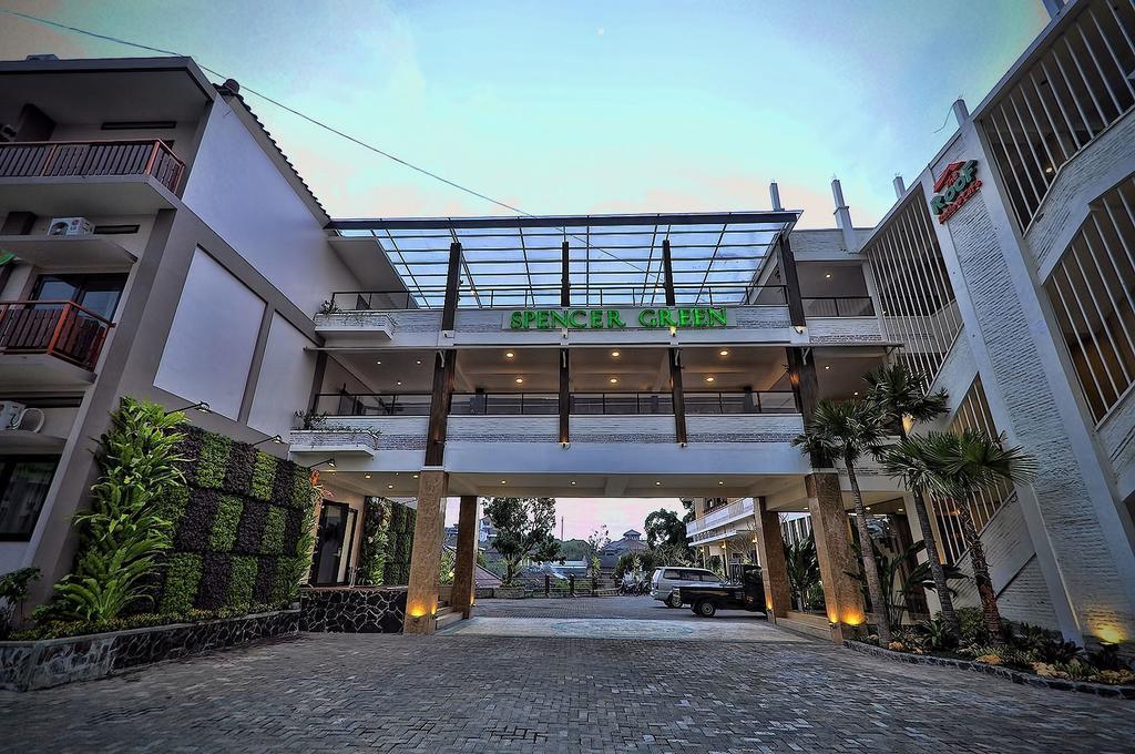 Spencer Green Hotel Batu  Esterno foto