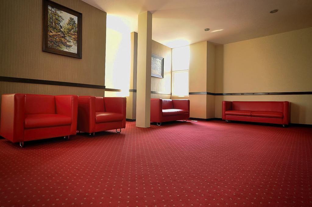 Spencer Green Hotel Batu  Esterno foto