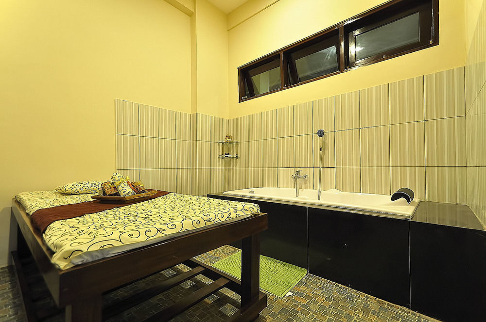 Spencer Green Hotel Batu  Esterno foto