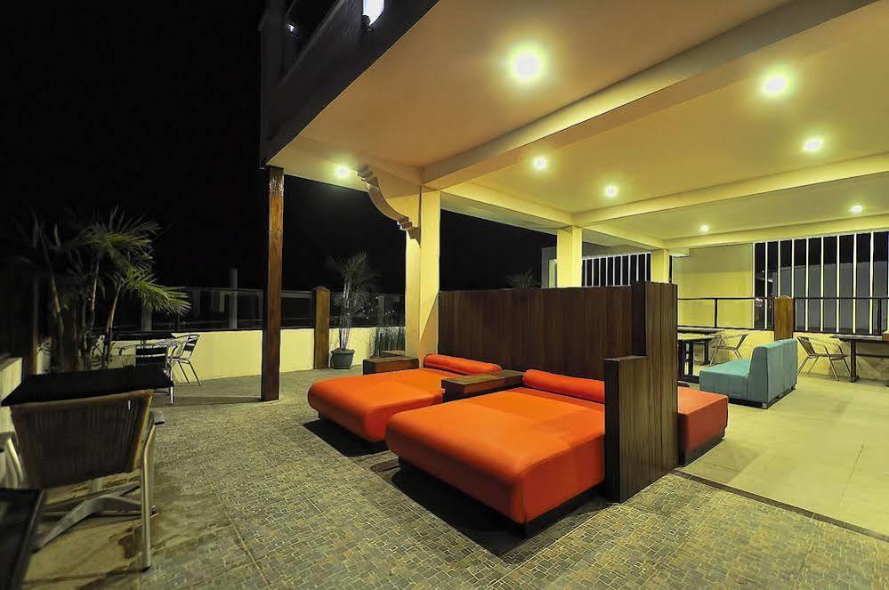 Spencer Green Hotel Batu  Esterno foto